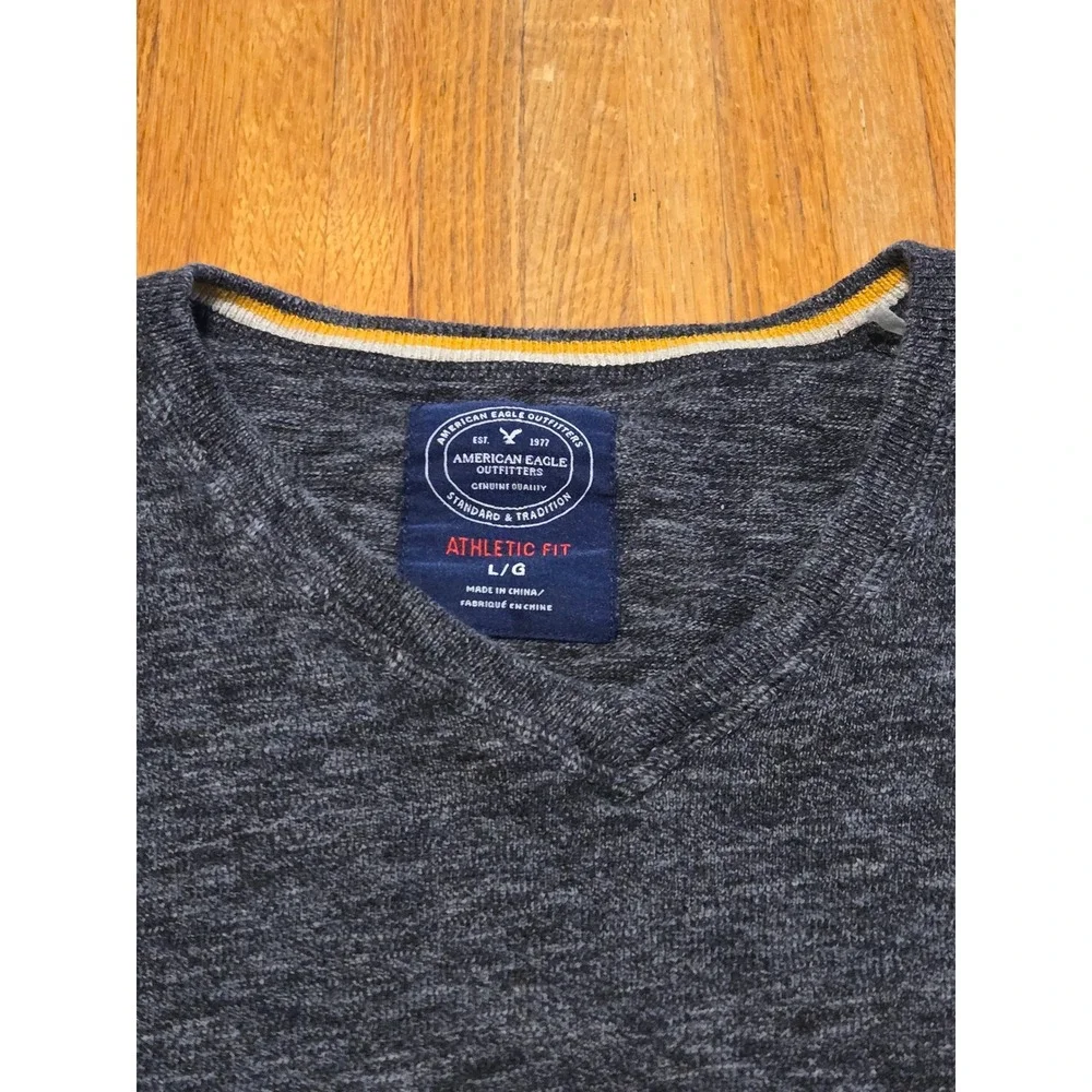 American Eagle Mens Large Charcoal Gray V-Neck Marl Cotton Athletic Fit Sweater